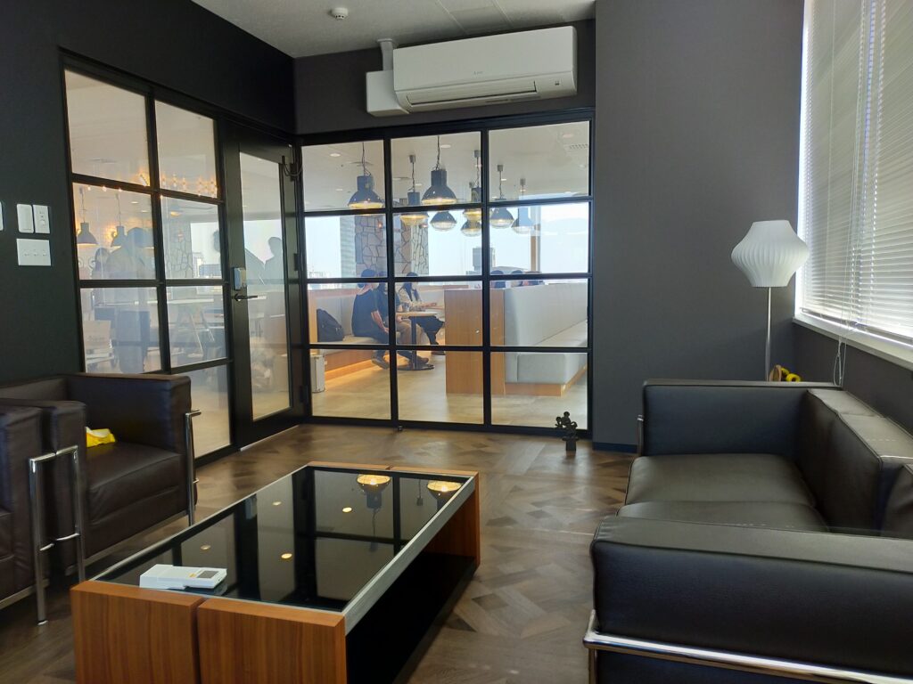 調光フィルムKasmy-ハイフライヤーズ様