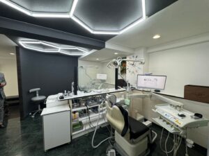 調光フィルムKasmy　横須賀歯科医院