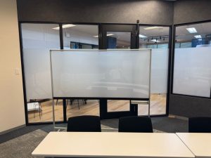 調光フィルムKasmy-TBSドラマ19番目のカルテ-ホワイトボード