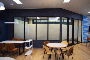 調光フィルムKasmy-19番目のカルテ-Kasmy休憩室OFF